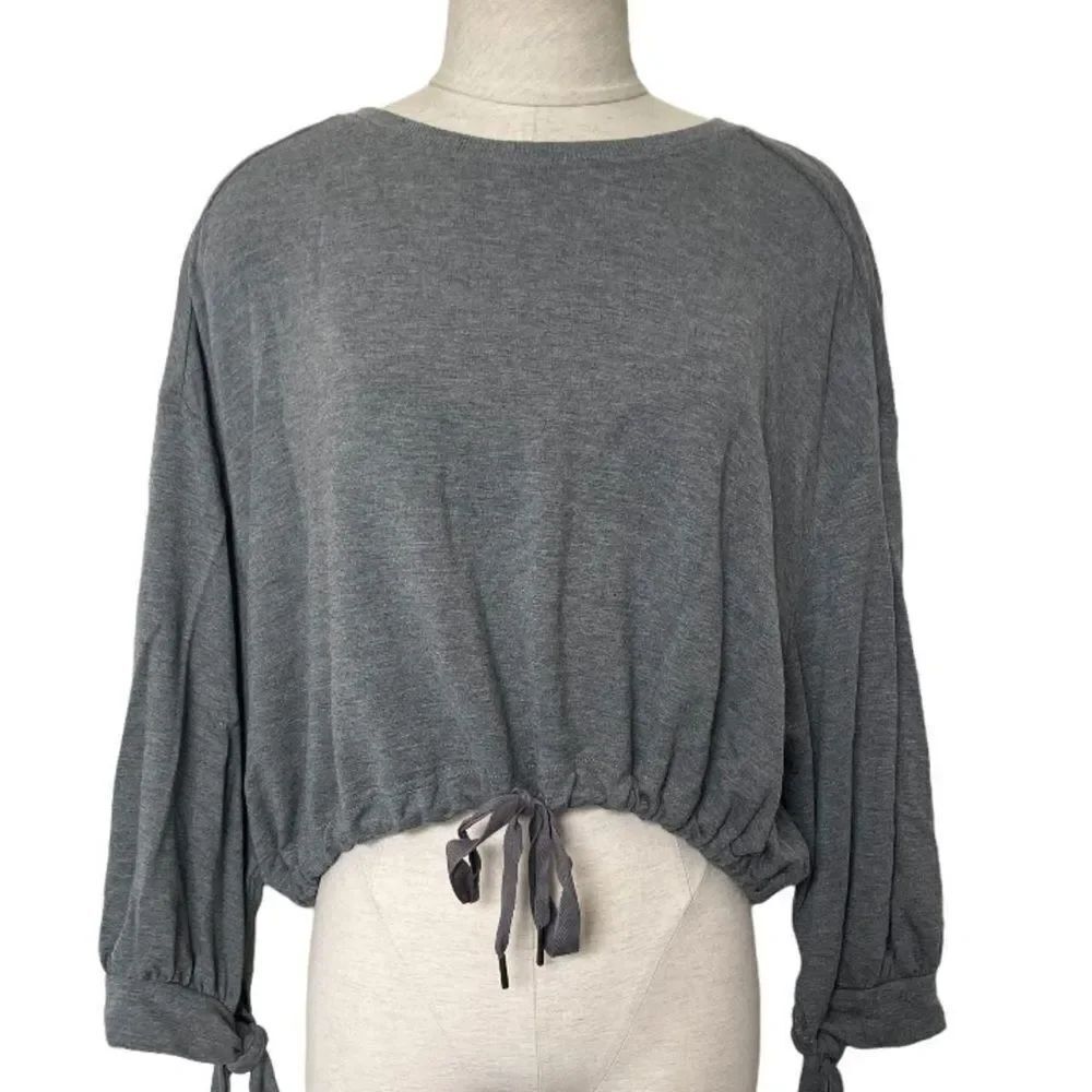 l space grey long sleeved 7b37
